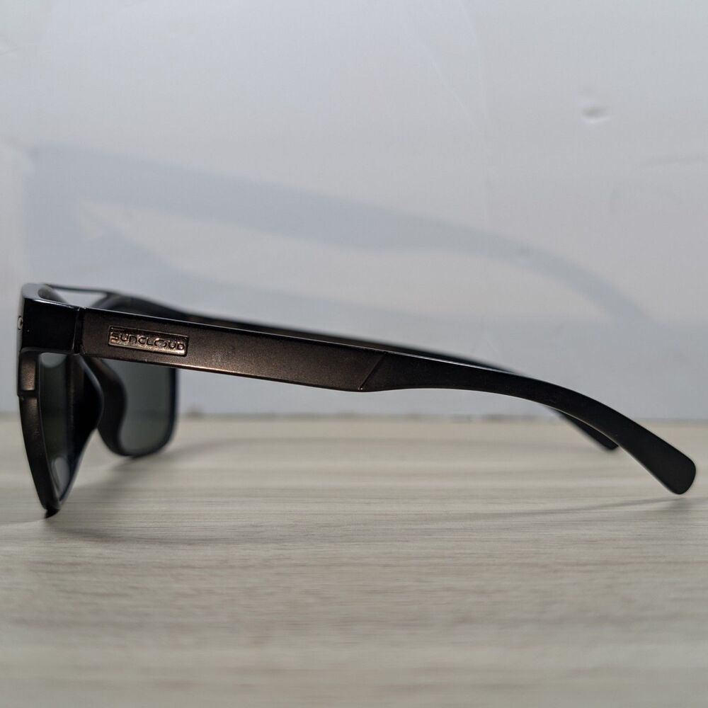 Suncloud Polarized Sunglasses Black Rectangular Frame UV Protection - Picture 2 of 4